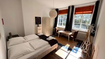 7 Schlafzimmer, Bügeleisen/Bügelbrett, WLAN, Bettwäsche