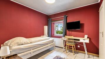 7 Schlafzimmer, Bügeleisen/Bügelbrett, WLAN, Bettwäsche