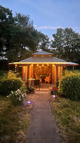 Ferienhaus 'Alte Schule Niebüll' mit privatem Garten und WLAN