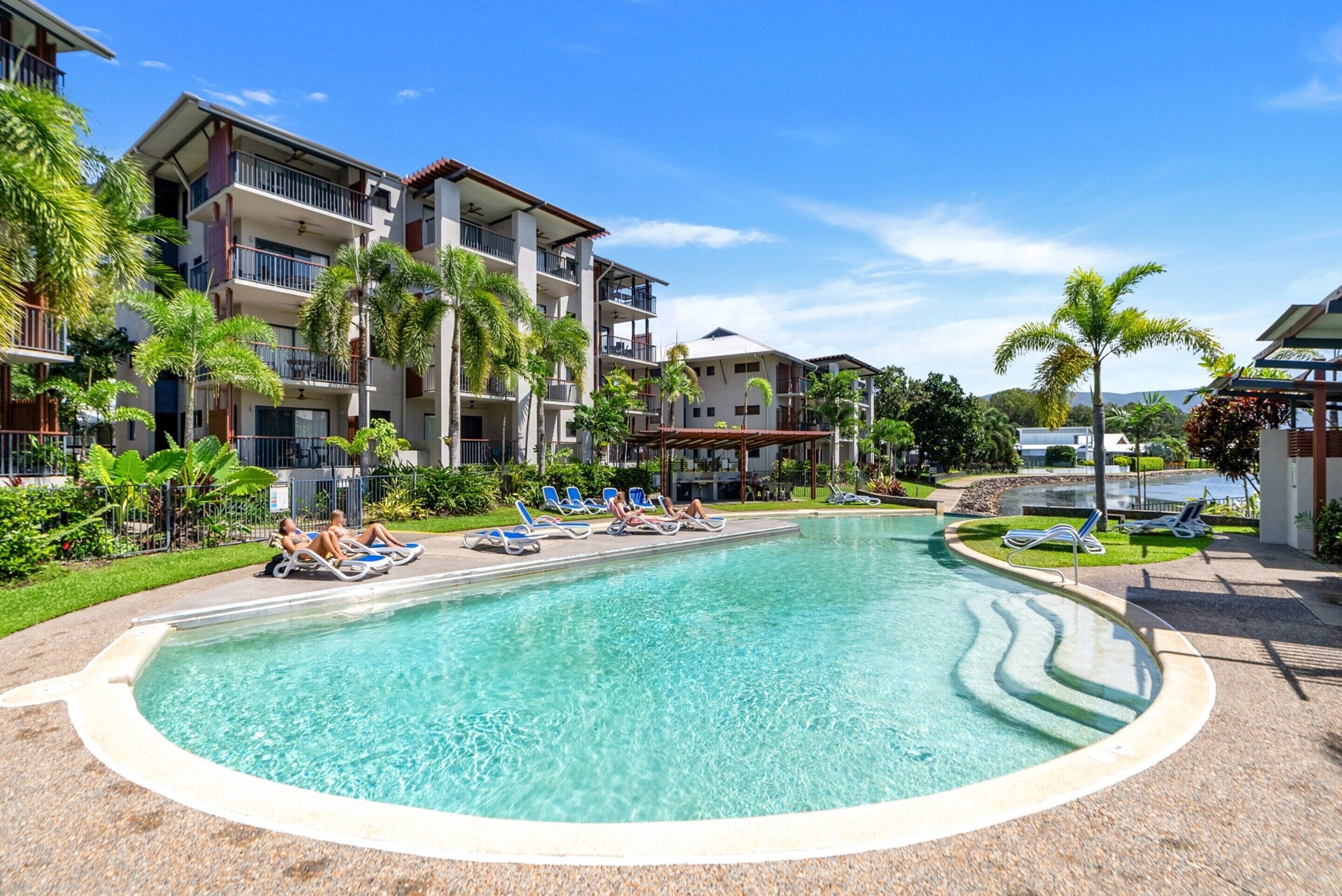 Apartment | Pool