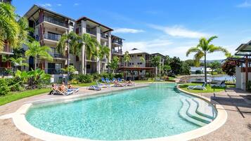 Apartment | Pool