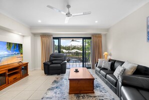 Apartment | Living room