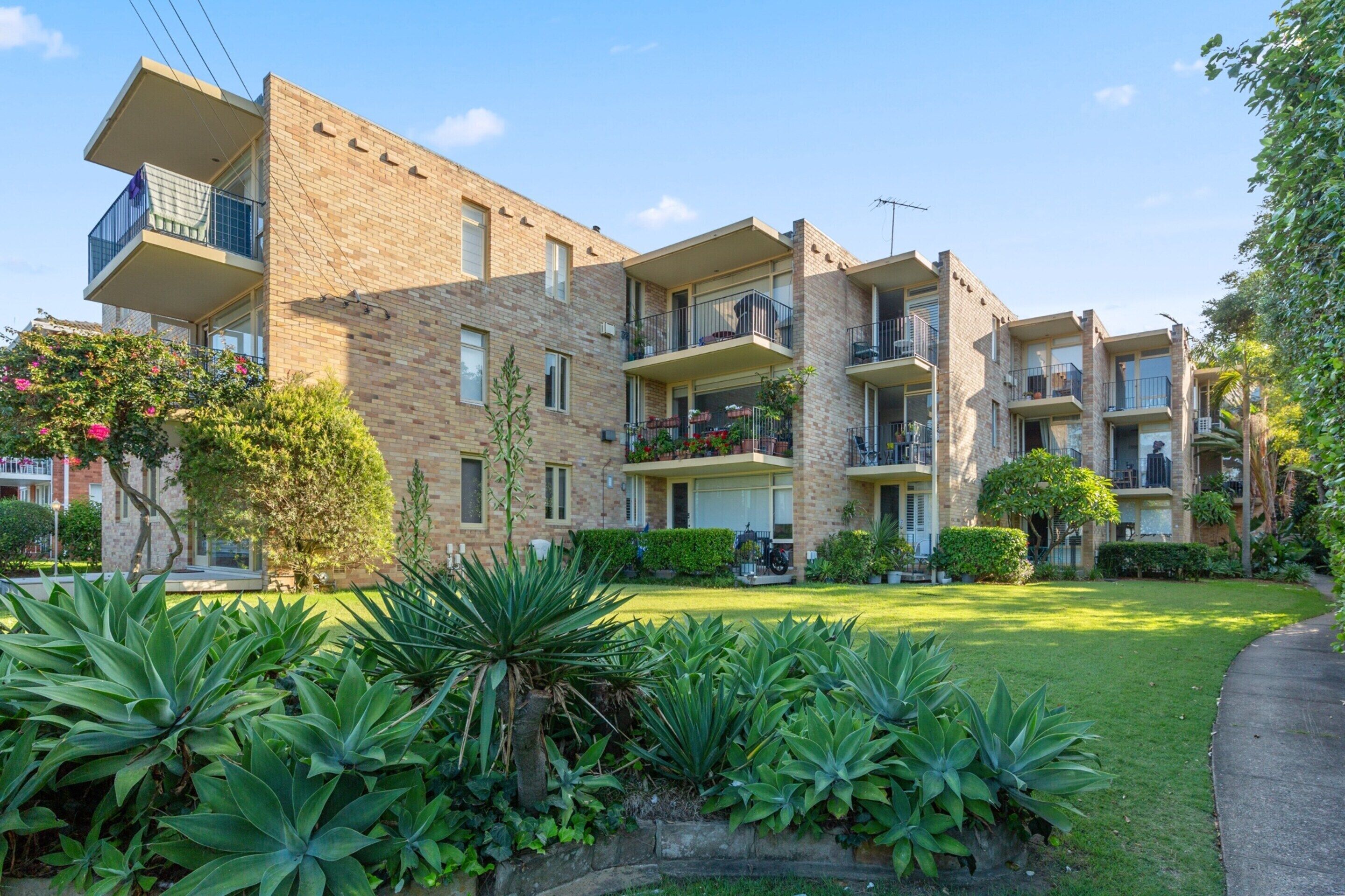 Apartment | Reception