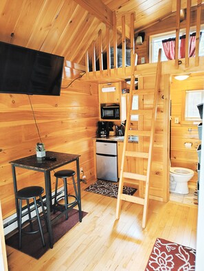 Economy Studio | Living area