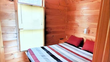 Deluxe Cabin, Non Smoking, Private Bathroom