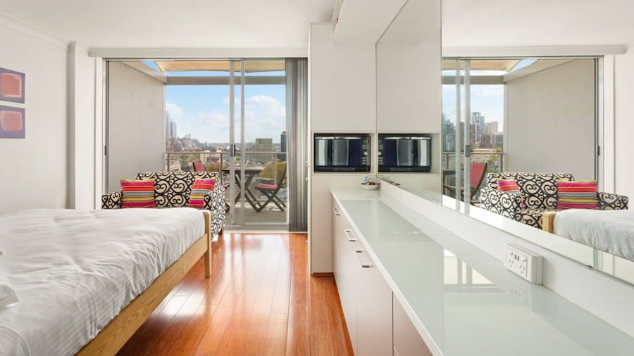 Cosy Studio With City Views