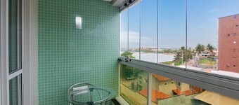 Apt w/ Balcony and sea View in Guarapari Cmd0311