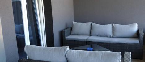 Studio (Apartments Ro Ma A1) | Living room | 32-inch flat-screen TV with digital channels