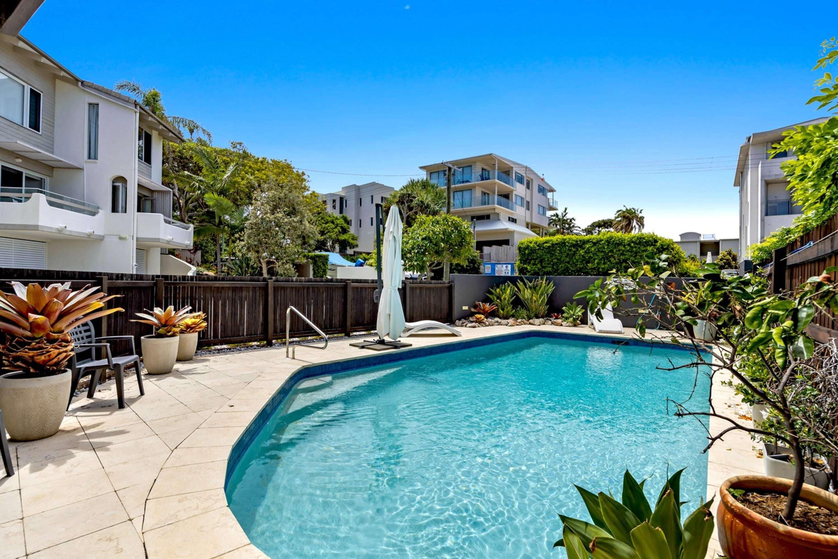Apartment | Pool | Outdoor pool