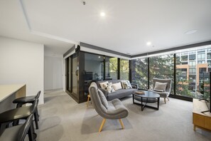 Apartment | Living room - Chic Inner-city 2-bed Abode With Pool, Gym & Sauna (Canberra)