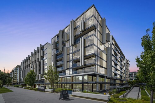 Chic Inner-city 2-bed Abode With Pool, Gym & Sauna