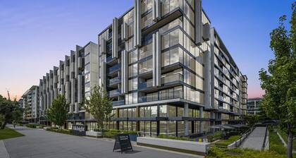 Chic Inner-city 2-bed Abode With Pool, Gym & Sauna