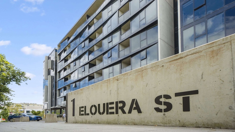 Chic Inner-city 2-bed Abode With Pool, Gym & Sauna