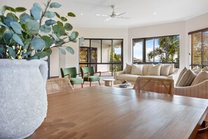 Apartment | Living room