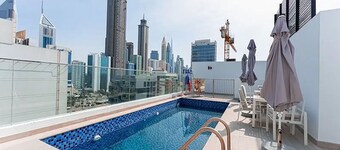 Urban Panda Hostel World Trade Centre