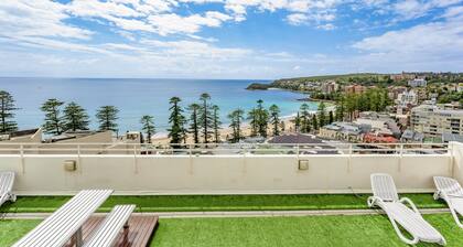 Apartment With Pool Access, a Minute to the Beach