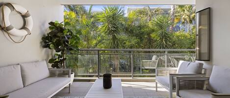 Apartment | Living room