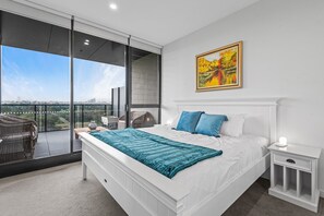 Apartment | 2 bedrooms, iron/ironing board, bed sheets - A Taste of Paradise in Inner City Suburbia (Melbourne)