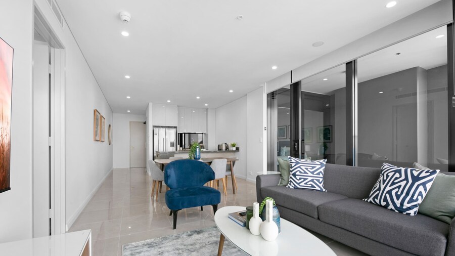 Oceanfront 2-bed With Spectacular View Pool & Gym