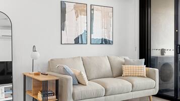 Căn hộ | Phòng khách | TV màn hình phẳng