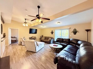 Smart TV, video games