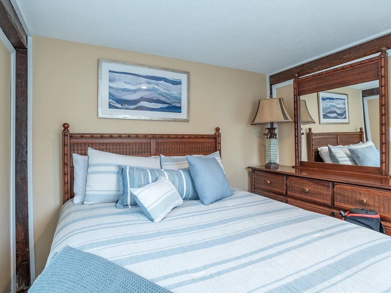 6 Schlafzimmer, Bügeleisen/Bügelbrett, kostenloses WLAN, Bettwäsche