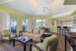 Cots/infant beds - Shell Vacations Club Holua Resort at the Mauna Loa Village (Kahaluu-Keauhou)