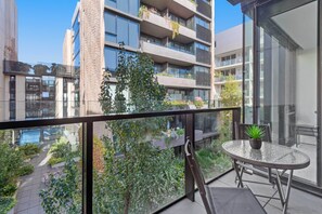 Apartment | Balcony - Charming 1-bed Apartment With a Balcony (Melbourne)
