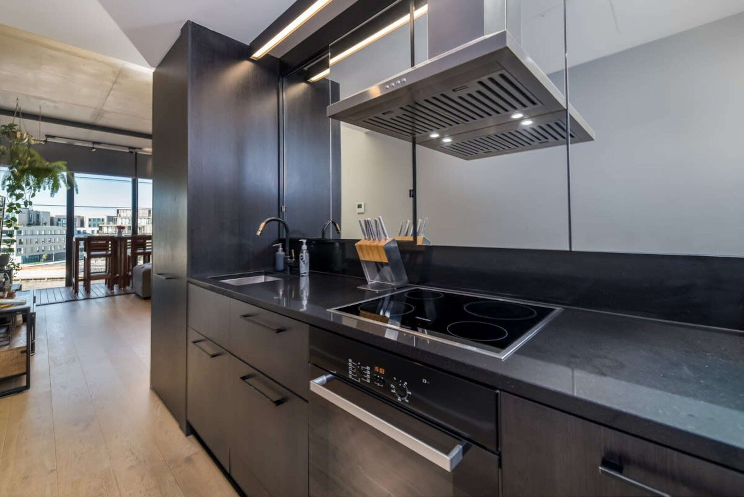Apartment | Private kitchen | Cookware/dishes/utensils