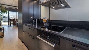 Ảnh chưa phân loại, 2 trong số 14 ảnh, nút