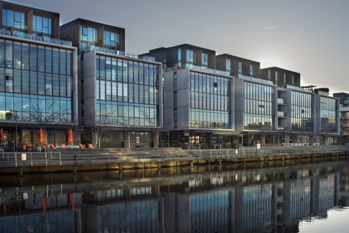 Stunning 1BR Apartment With Water Views