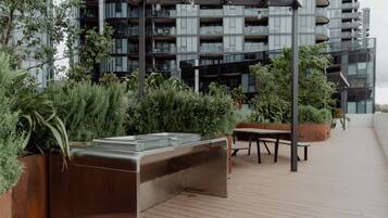 Apartment | Outdoor dining