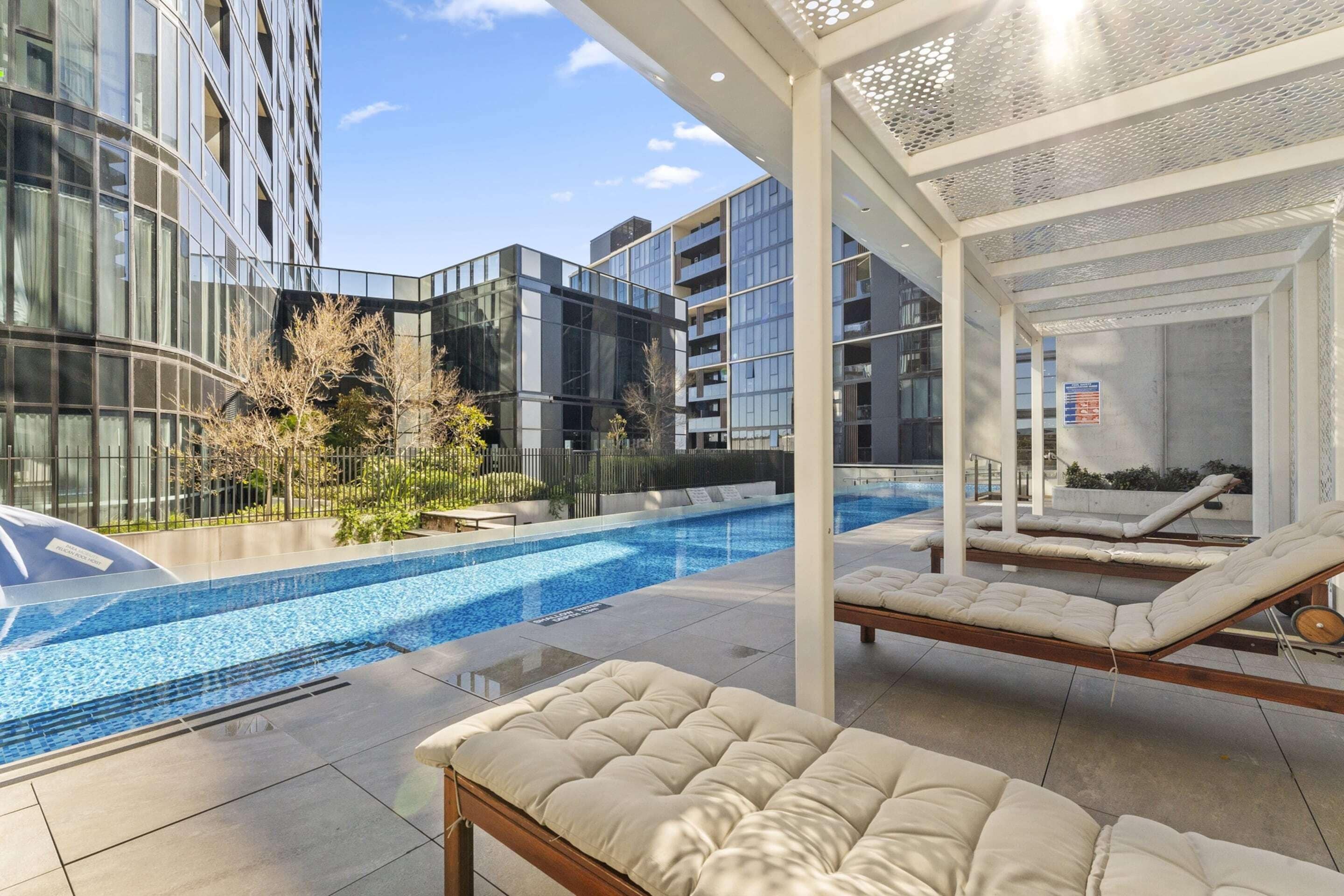 Apartment | Pool | Outdoor pool
