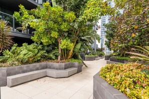 Apartment | Garden