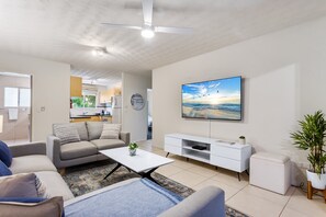 Apartment | Living room - Family-friendly Stay Walk to Beach & Parks (Sunshine Coast)