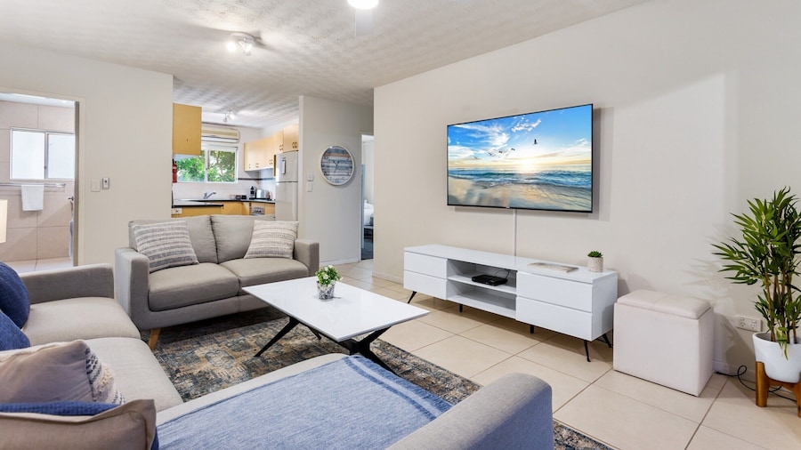 Family-friendly Stay Walk to Beach & Parks