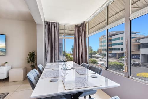 Apartment | Dining