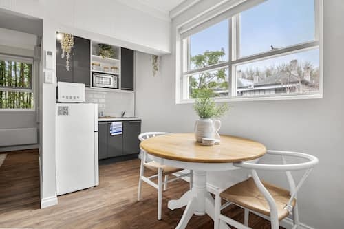 Apartment | Dining