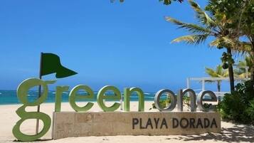 Sun-loungers, beach towels