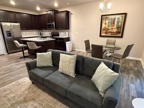 Enchanting townhome near the Atlanta airport!