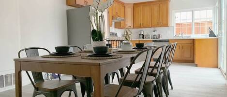 Maison (4 Bedrooms) | Restauration dans la chambre