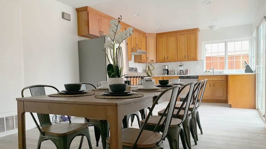 @ Marbella Lane - 4BR Alluring Home