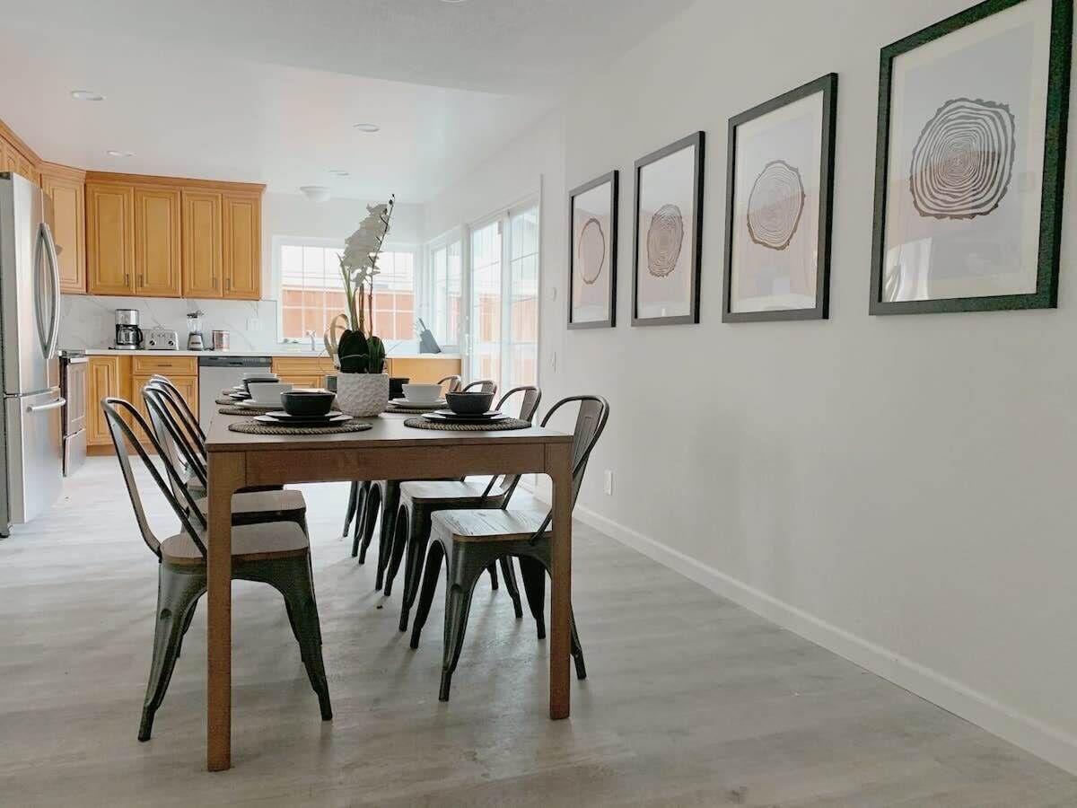 Rumah (4 Bedrooms) | Makan di kamar