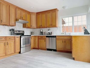 House (4 Bedrooms) | Private kitchen