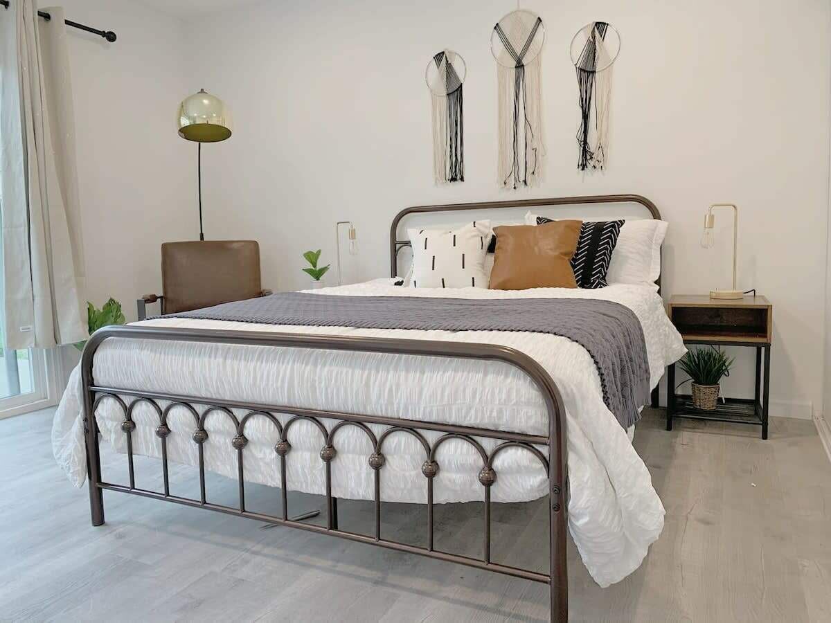 House (4 Bedrooms) | 4 bedrooms, iron/ironing board, bed sheets