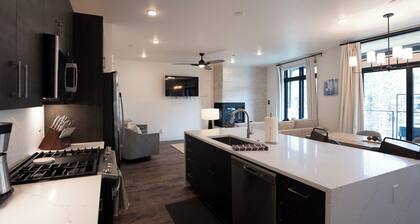 River View, Hot Tub, Steam Shower 2-bed 2-bath minutes Keystone / Breck / Copper