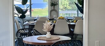 Steps to serene semi-private beach - Spring Getaway at "Bliss on the Bay"