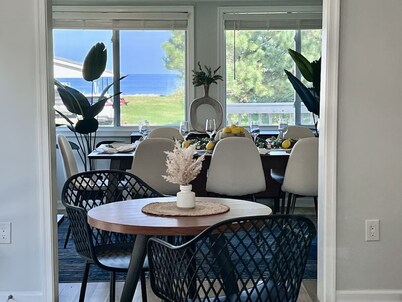 Steps to serene semi-private beach - Spring Getaway at "Bliss on the Bay"