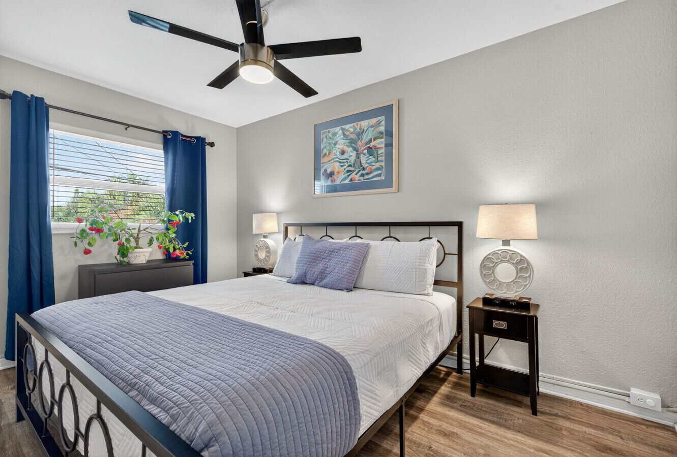 2 chambres, fer et planche à repasser, Wi-Fi, draps fournis