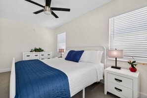 2 bedrooms, iron/ironing board, WiFi, bed sheets